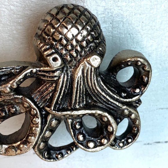 Hand made wall hook with ocean animals crab turtle seahorse octopus child decor - Picture 2 of 8